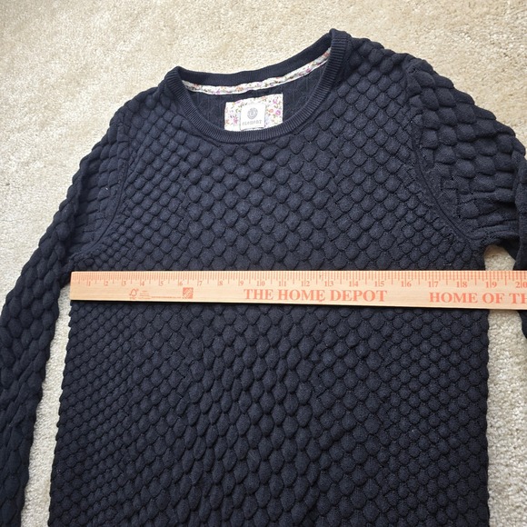 Element Black Textured Knit long sleeve very thin material Textured Bubble Knit - Picture 7 of 8